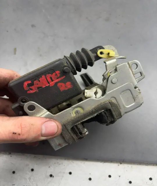 Broasca usa spate dreapta Dacia Sandero 2009 1.4 (75 hp)