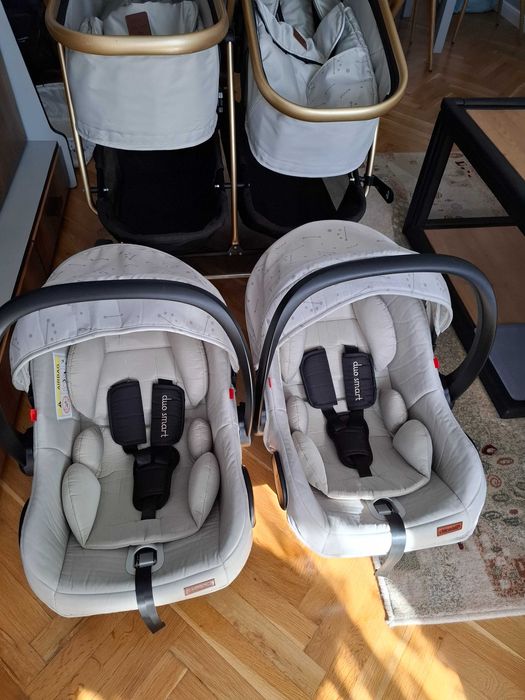 Детска количка Chipolino duo smart за близнаци + подарък!