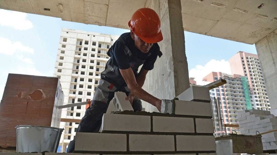 Бригада строителей выполняем все виды строительных работ.