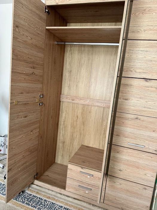 Продам шкаф новый