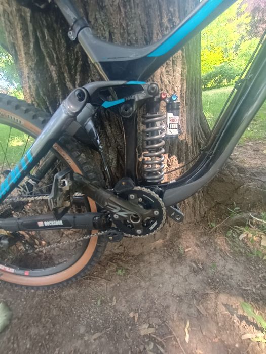 Bicicletă  Giant glory downhill