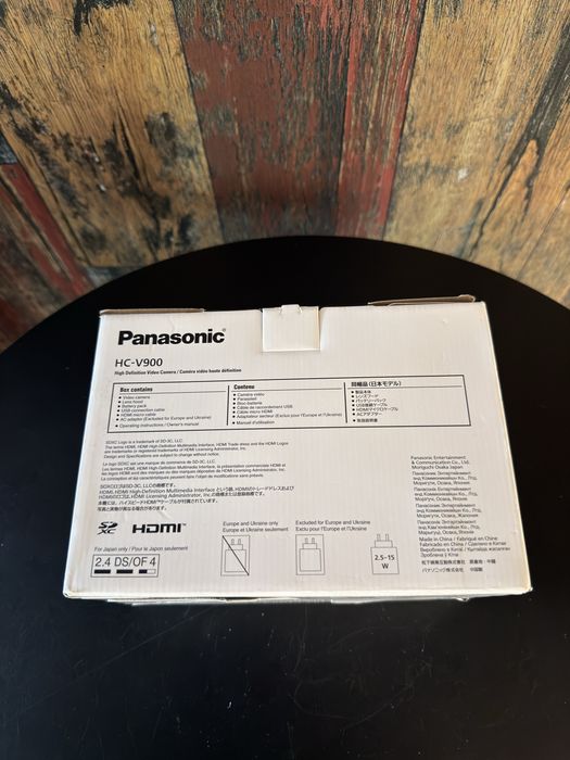 Camera video Panasonic HC-V900 • NOUA / SIGILATA •