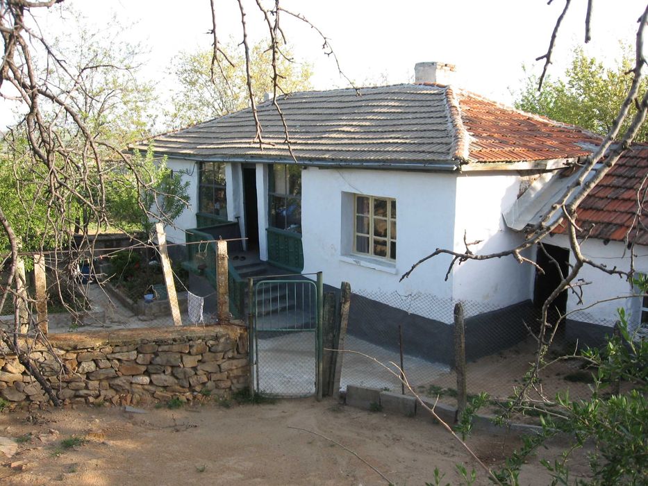 Продава се Къща в с. Главан, Област Стара Загора - 65 кв.м за 147 €/кв.м - Снимка #1