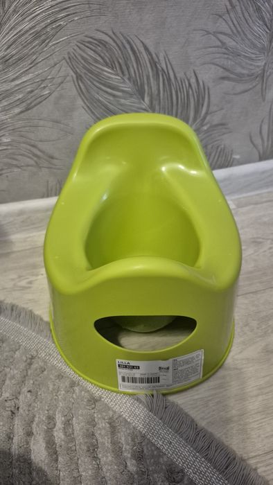 Горшок Икеа зеленый