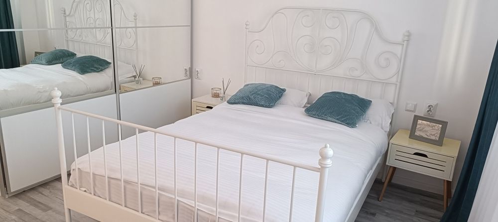 Vând saltea 140/200