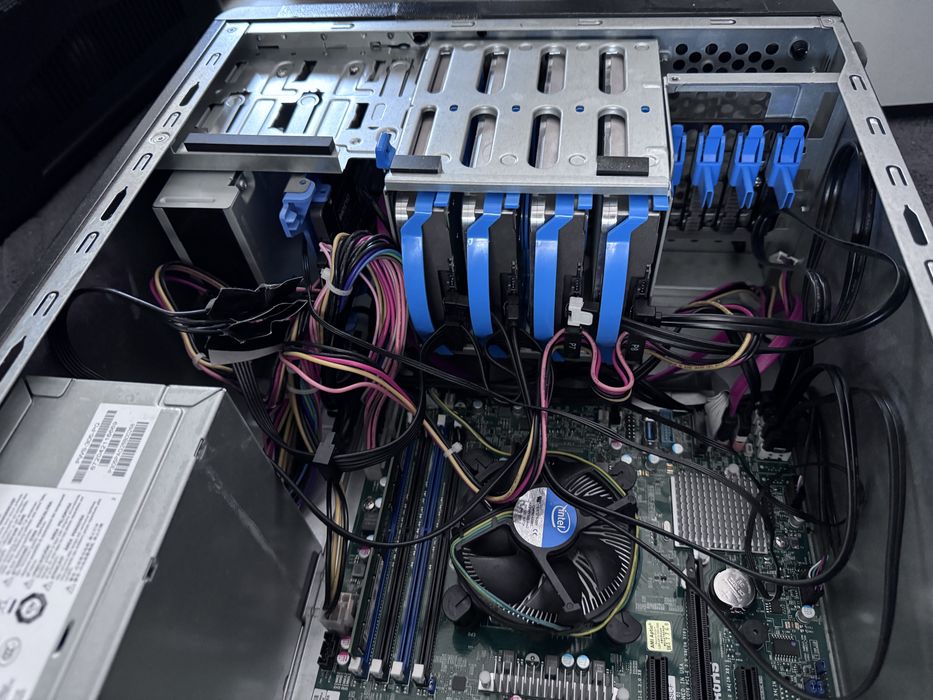 Server Supermicro X11SSL + Xeon E3 1240L V5 +16GB DDR4ECC+case&psu