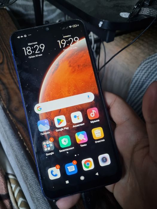 Продается телефон redmi 9c