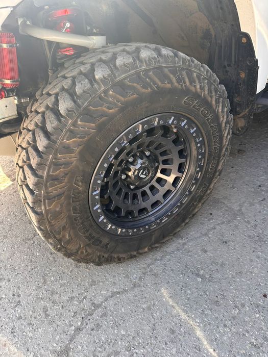 Продам автошины в отличном сост