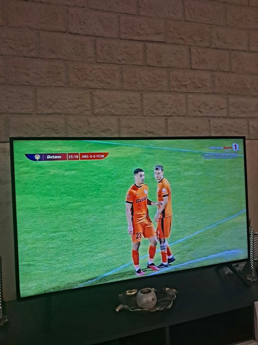Tv Samsung Smart model Ue50RU7102KX diagonala 127cm  4 K