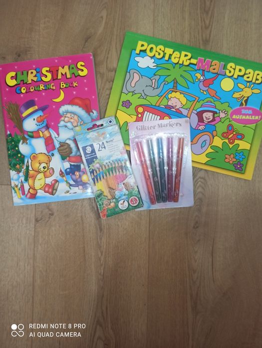 Книжки за оцветяване цветни моливи блестящи флумастери+ книжка подарък