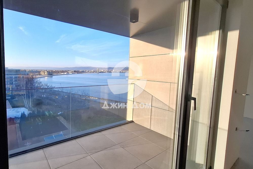 Продава се Тристаен апартамент в Несебър - 107 кв.м за 2851 €/кв.м - Снимка #8