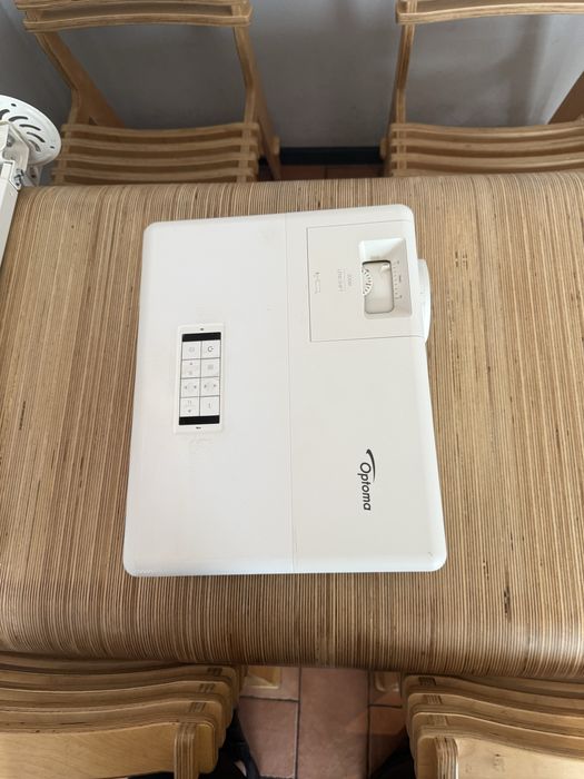 videoproiector laser profesional Optoma ZH406