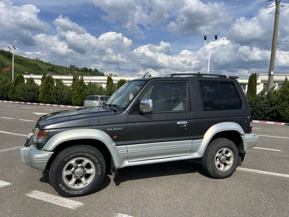 MITSUBISHI Pajero 1995 — imagine 5