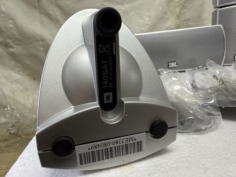 Чисто нови JBL 5 бр колонки