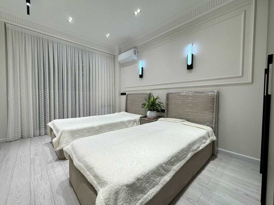 ПРОДАЕТСЯ 3/5/12 НОВОСТРОЙКА  ЖК Green Island на: С.Азимова