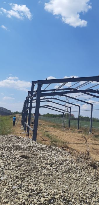 Vand hale metalice.
Acestea sunt pe diferite dimensiuni i