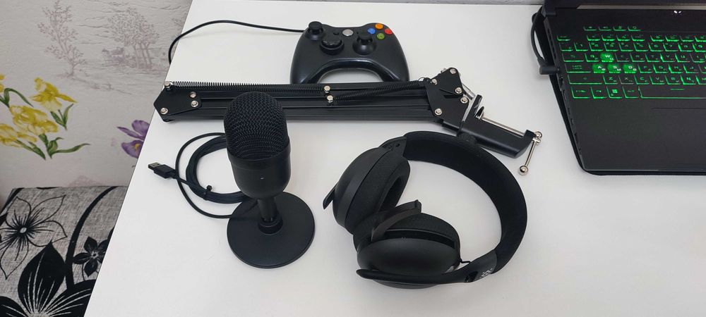Микрофон Razer Mini / Наушники  Defender Triple