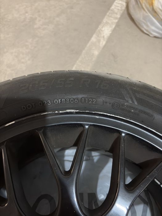 4 бр. оригинални BMW джанти с гуми Vredestein Ultrac DOT 2022