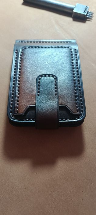 Кожаный кошелек с зажимом