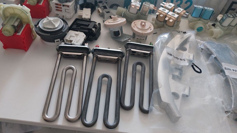 Продам компрессоры для холодильника