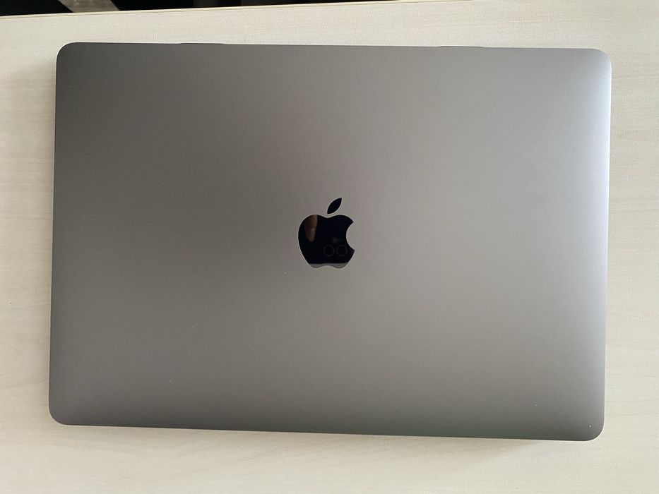 MacBook Air 13-inch m1