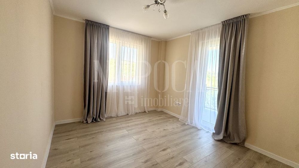 Apartament 3 camere de vanzare in Floresti