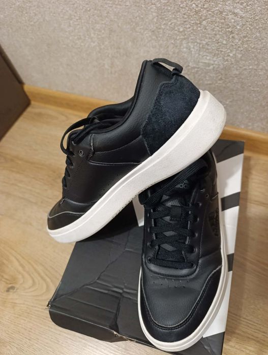 Маратонки Adidas