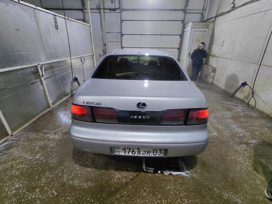 Продам Lexus gs 300