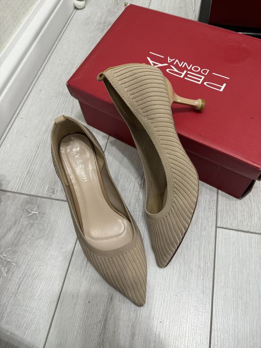 Туфли Бежевый 38р