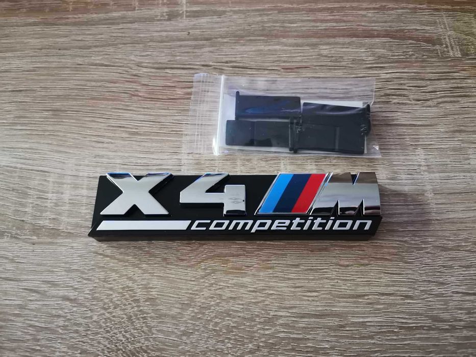 Предна решетка сребриста емблема BMW X4M Competition