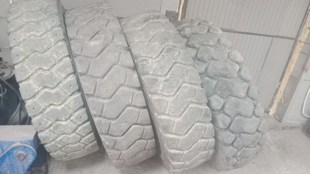 Шина на погрузчик