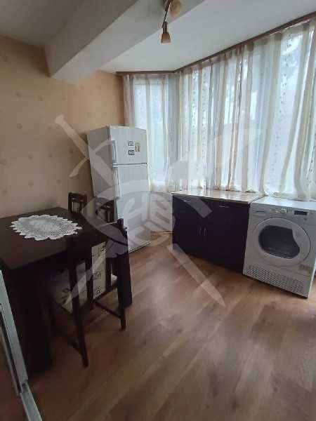 Двустаен апартамент във Възраждане 97653