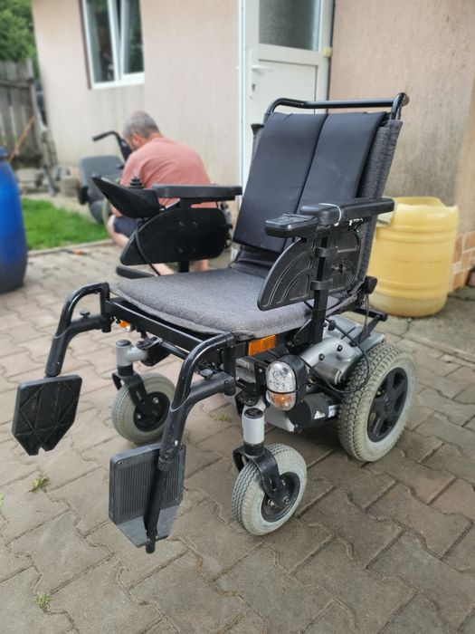 Scaun electric cu jostik