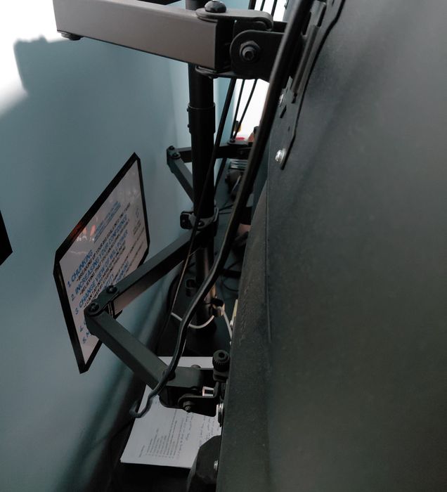 2 monitoare 27" + Suport 4 monitoare