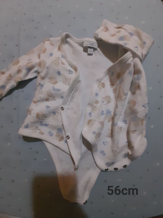 Vând lot hăinuțe bebe