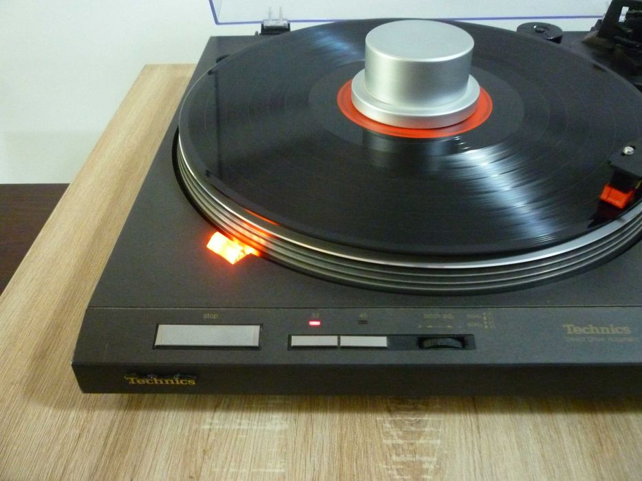 NOU !pick-up technics sl-d202
