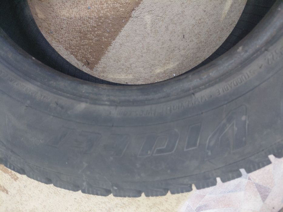 Продам шины.     .