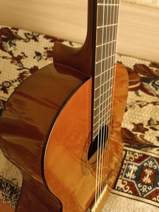 Гитара Ямаха с40
