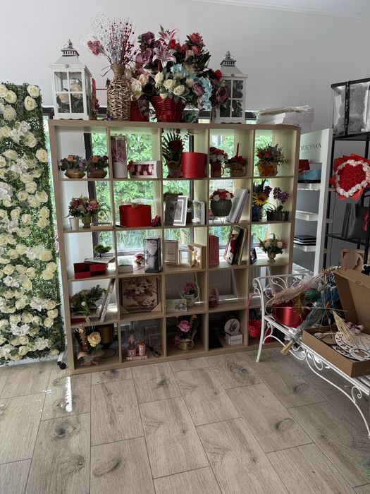 Mobilier comercial, insulă, de vanzare