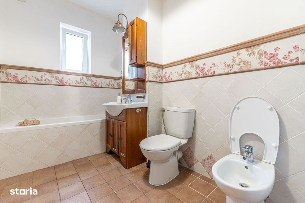 Vilă 4 familii | Apartament generos | Curte 98 mp | Andrei Muresanu
