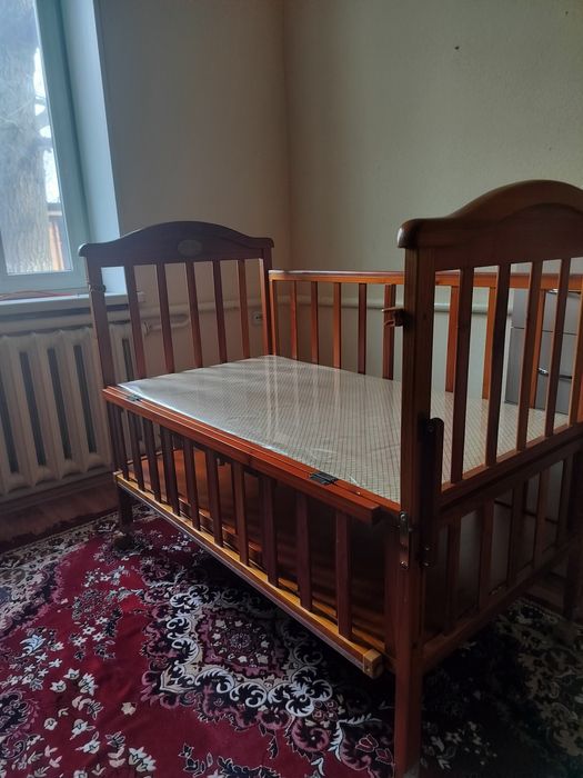 Детская кроватка, манеж