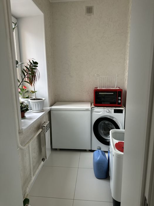 Продам 3 комнатную квартиру в центре
