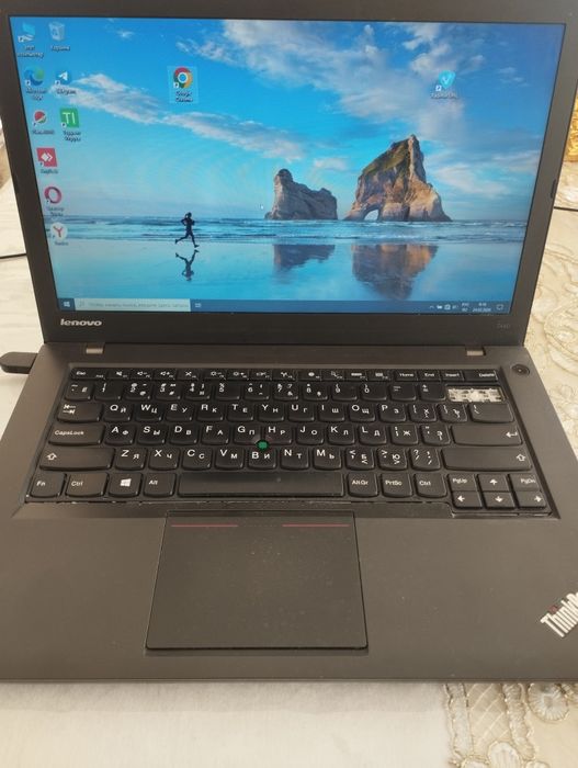 Ноутбук Сотилади