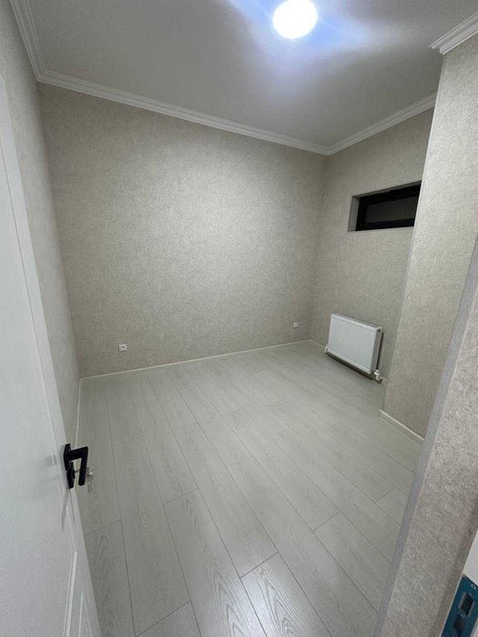 Срочно Продаю 2х-комнат На М.Ашрафи