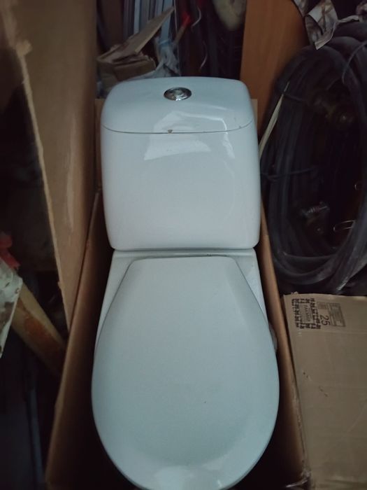 Продам б/у унитаз