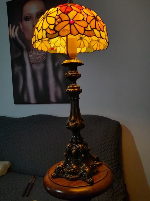 Lampa stil Tiffany