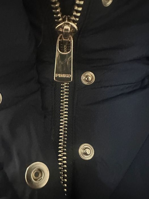 Продаю оригинал! Куртка pinko!