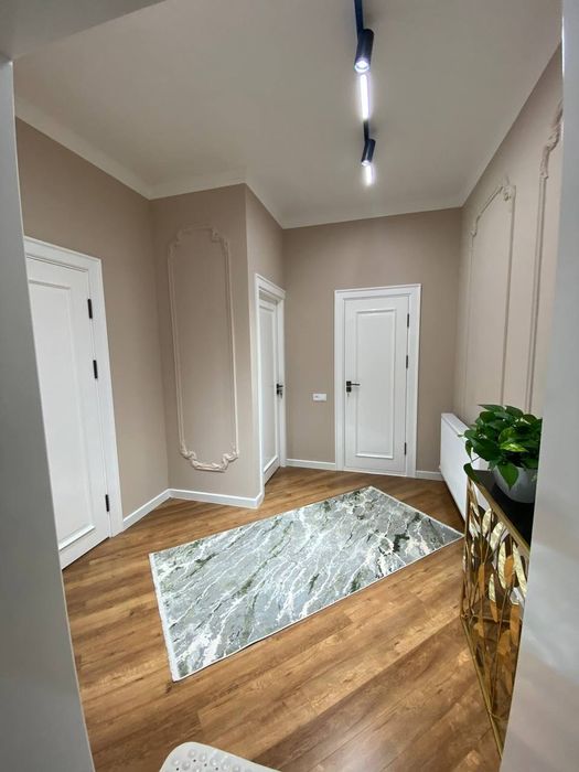 Эвро люкс квартира СРОЧНО СОТИЛАДИ.