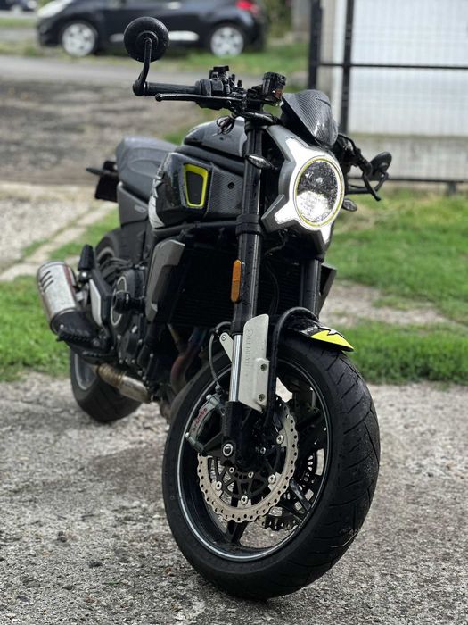 Motocicleta CLX 700 SPORT