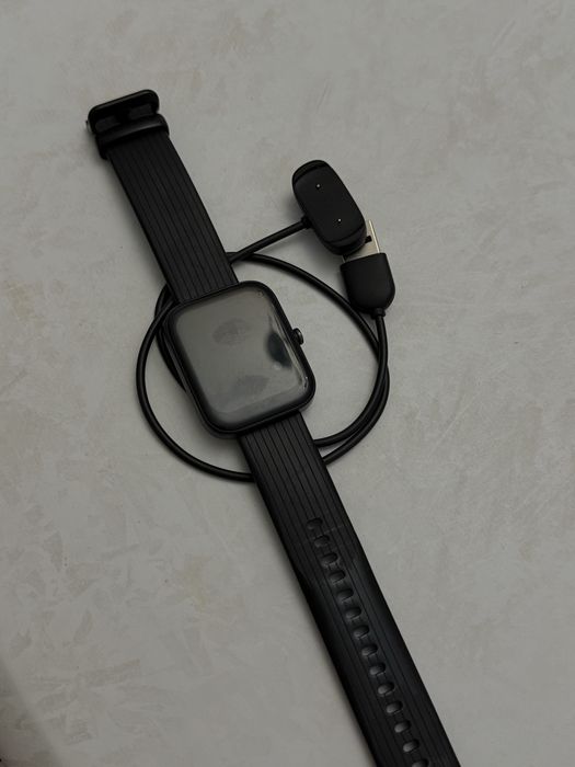 продам часы Amazfit Bip 3 pro